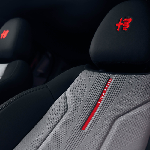2027 Alfa Romeo Junior Luna Rossa Interior